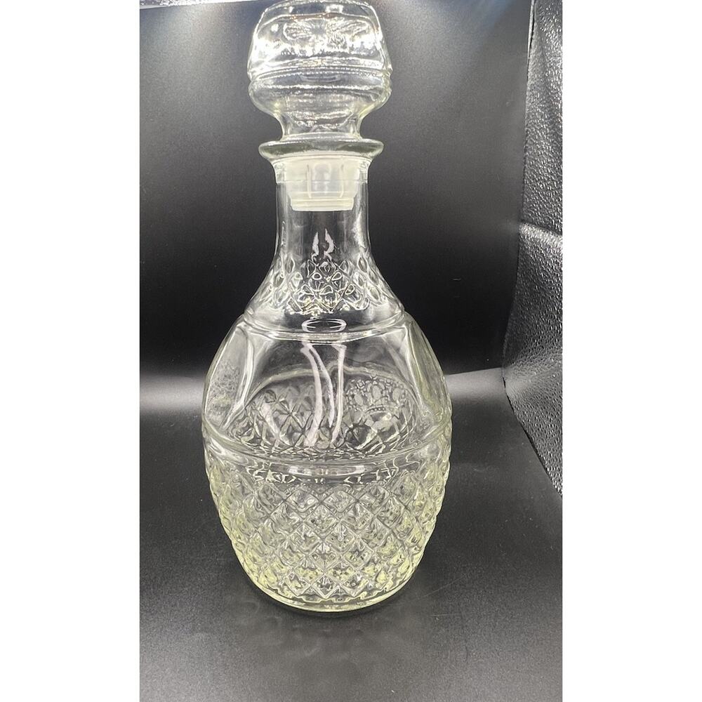 Vintage Liquor Decanter Pressed‎ Diamond Cut Princess House Crown Grape
